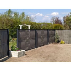 grillage avec brise vue composite
